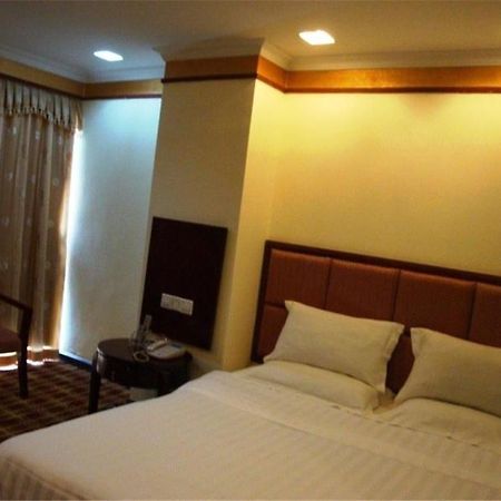 Baojiang Yingbin Hotel Zhuhai Exterior foto